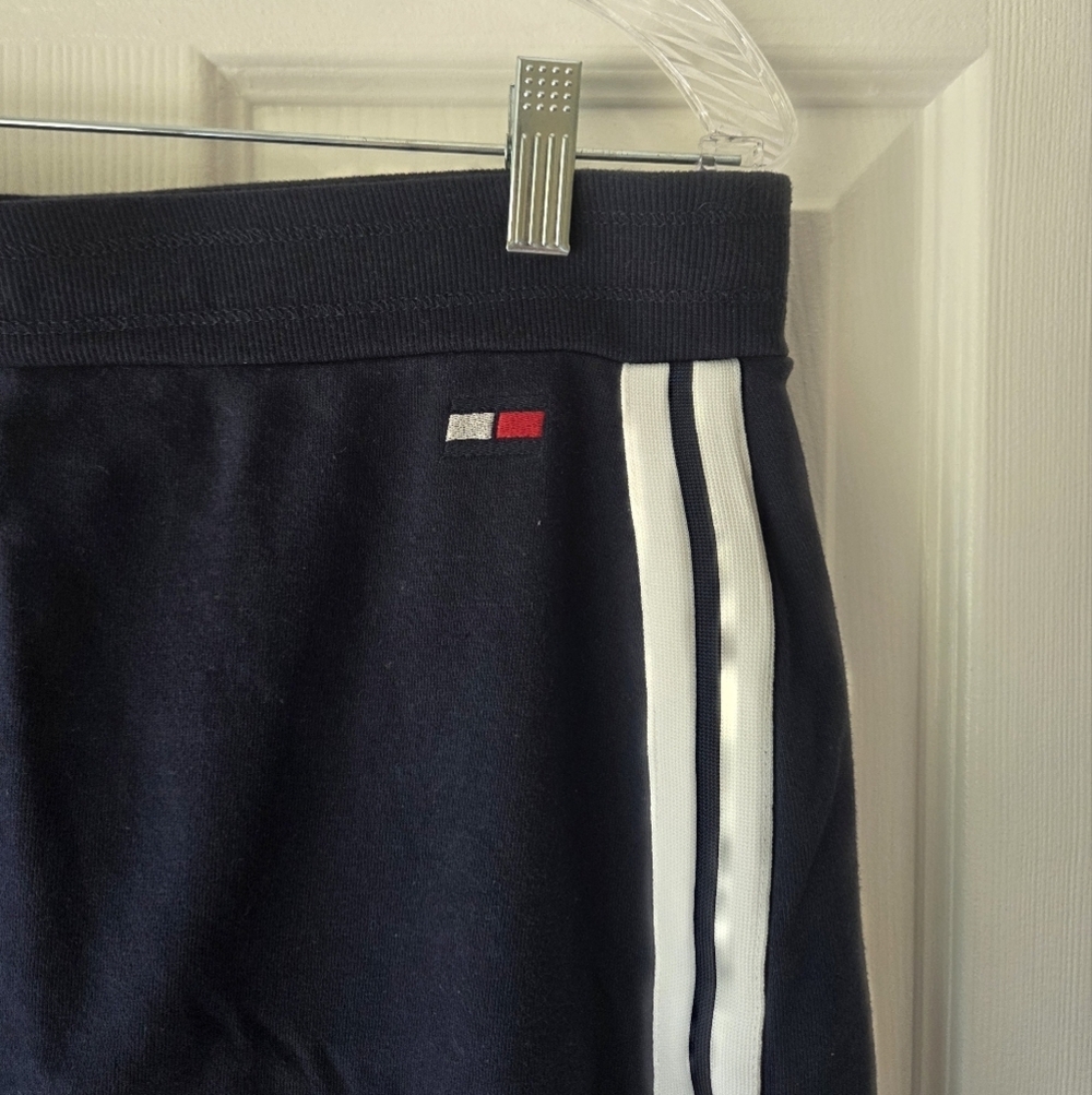 Tommy Hilfiger Skirt Navy L Women's Sport French Terry Skirt Color Navy Size L - Picture 3 of 6